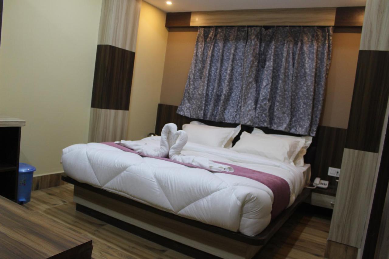 Hotel Oak Namchi Extérieur photo