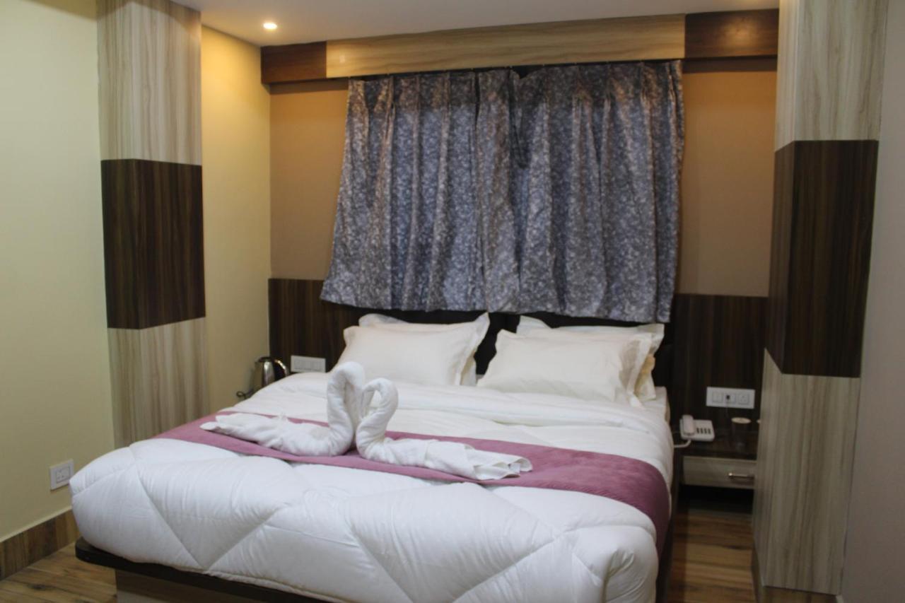 Hotel Oak Namchi Extérieur photo